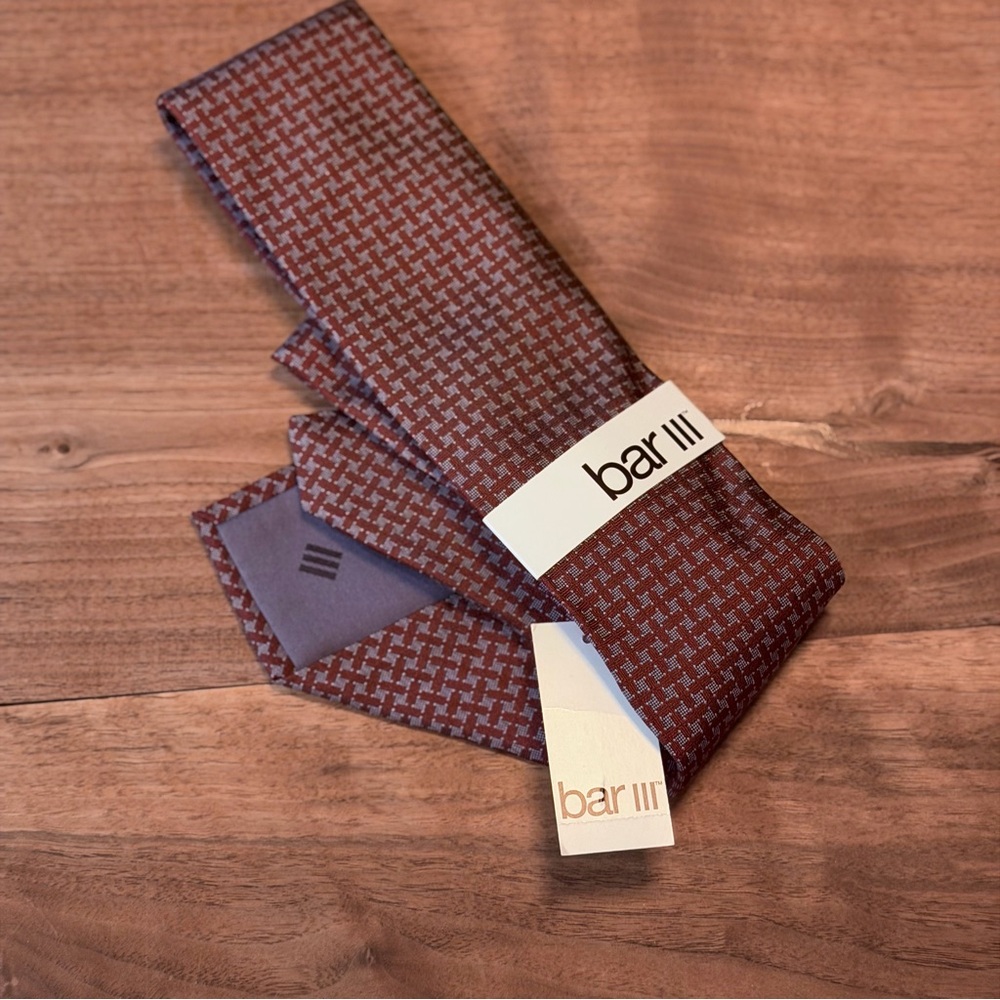 NWOT Bar III Men's Burgundy Tie